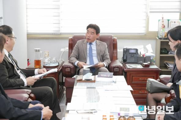 고양특례시의회 김운남 의장, 고양산업진흥원과 공공형 창업기획자 관련 간담회 진행