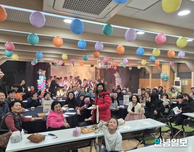 2025년 포천청소년문화의집 청소년방과후아카데미 빵빵한 봉사단 '세대공감 발표회' 성공적으로 마무리