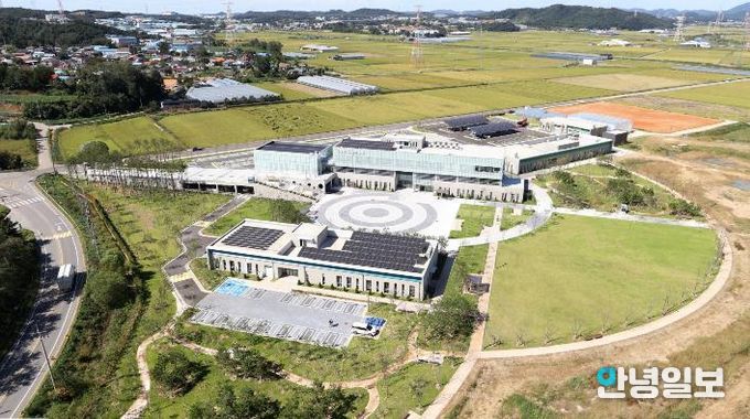 화성시 농업기술센터 상공 항공 촬영 사진