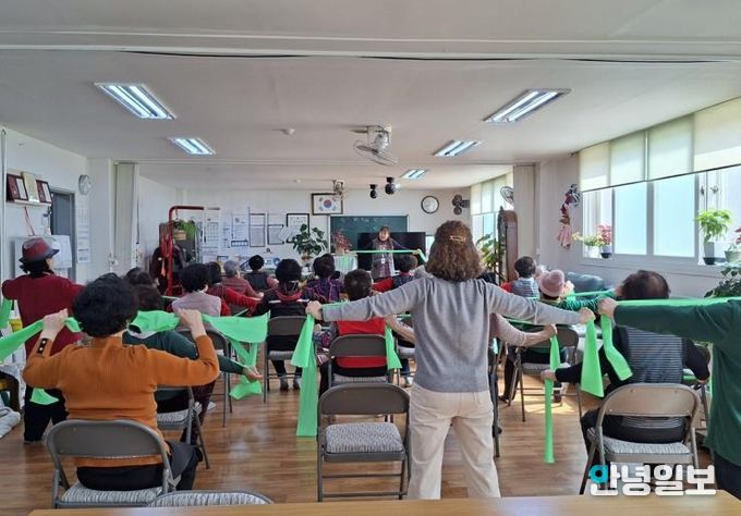 오산시 신장1동, 경로당 어르신 대상 ‘건강리더와 활력 한스푼’ 프로그램 운영
