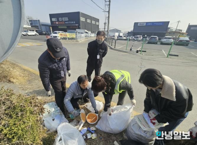 수원시 권선구 환경위생과, 평동 일대 쓰레기 혼합배출 집중 단속 및 캠페인 전개