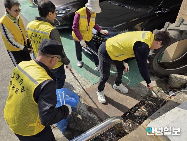 수원시 팔달구 행궁동, 주민과 함께하는 새봄맞이 대청소 실시
