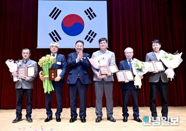 파주시, 2026년 지방세 성실납세자 선정 표창장 수여