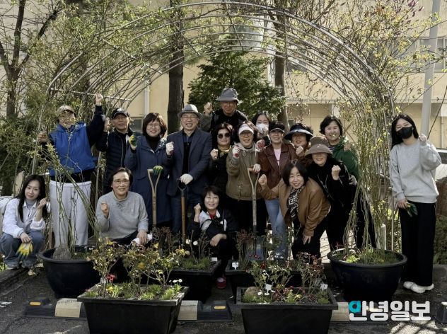 수원시 팔달구 우만2동, 장미마을 가드닝 교육 성료